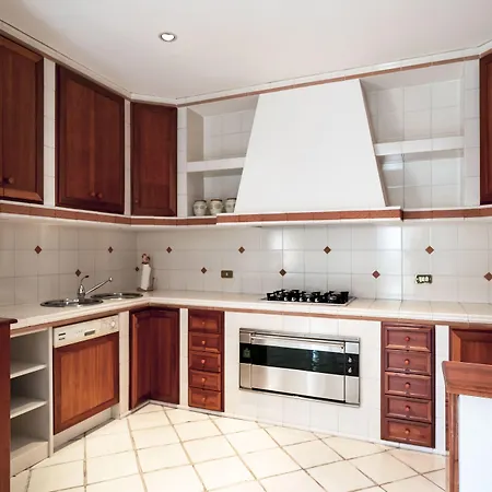 Laura * Cisterna di Latina